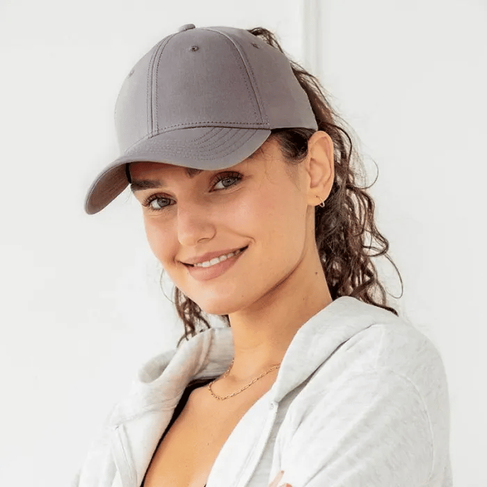 Cappellino da baseball con coda di cavallo e chiusura magnetica