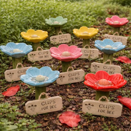 Stazione di irrigazione per api in ceramica a forma di fiore