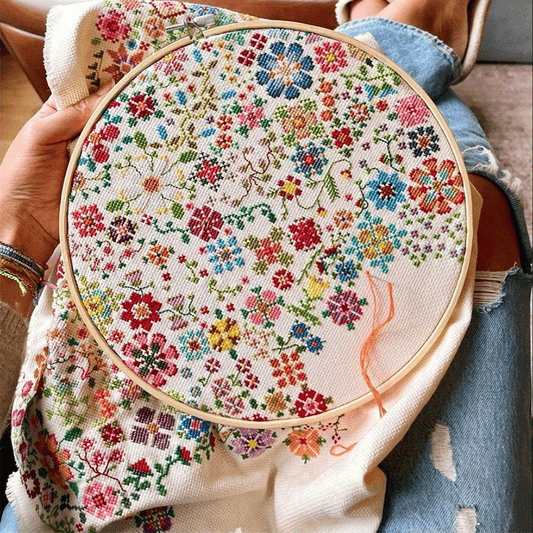 🔥 Vendita flash 49% di sconto - 🌸 Kit per ricamo a punto croce “Un fiore al giorno