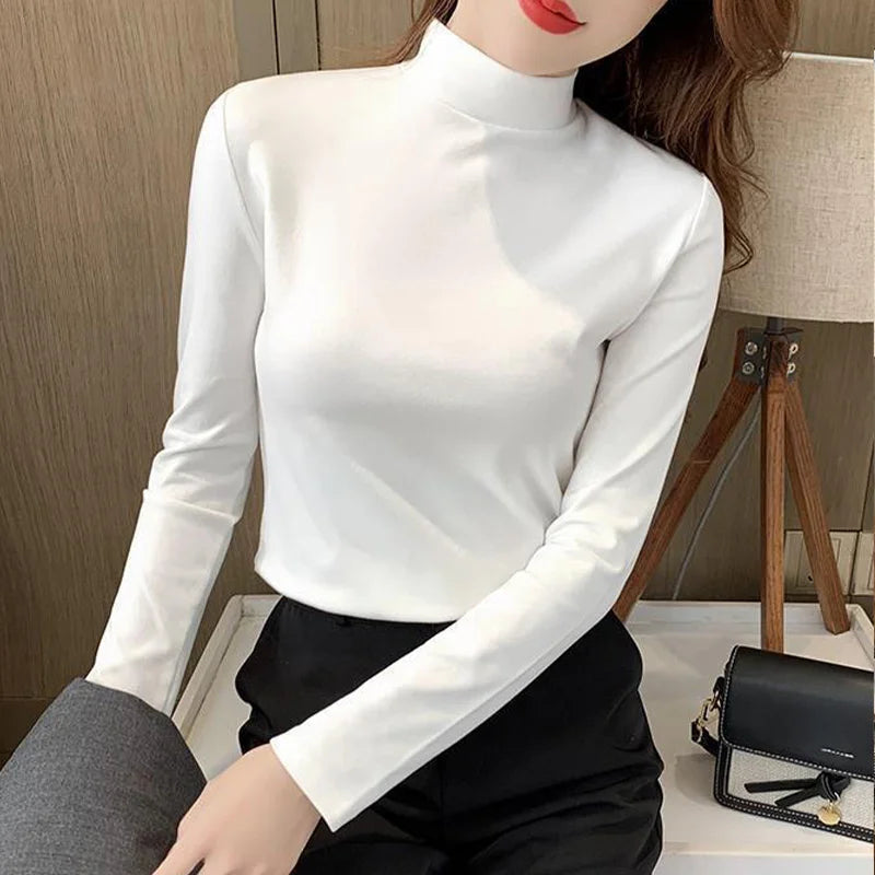 Comodo top semplice con scollo medio e maniche lunghe per donna