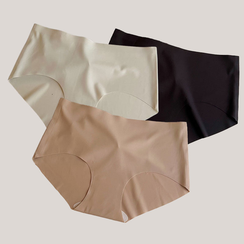 Slip in pelle di latte di set