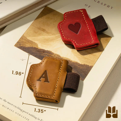 Segnalibro portapenne magnetico in pelle personalizzato
