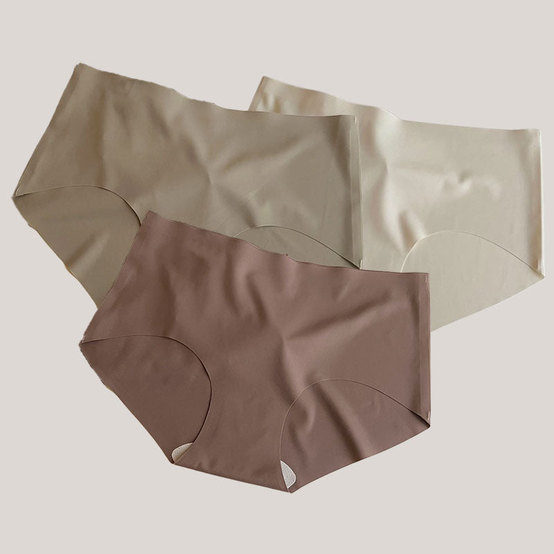 Slip in pelle di latte di set
