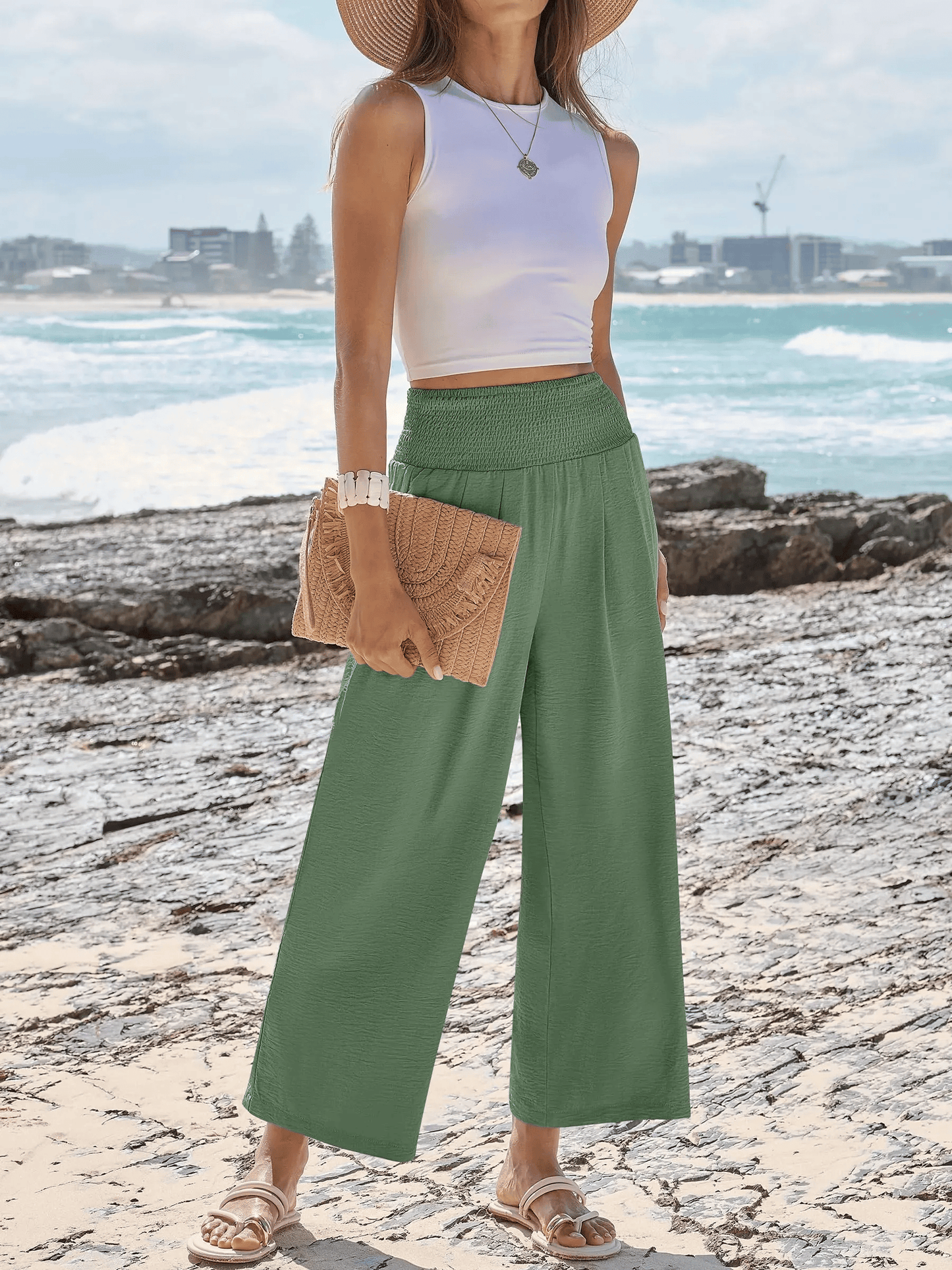 Pantaloni palazzo da donna a gamba larga con vita smockata