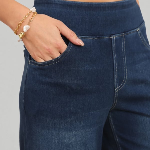 Pantaloni comodi ed elasticizzati a vita alta