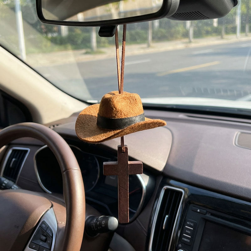 🤠 Cappello da cowboy e ciondolo per auto a forma di croce | Un viaggio all'insegna dello stile e della fede 🚗✨