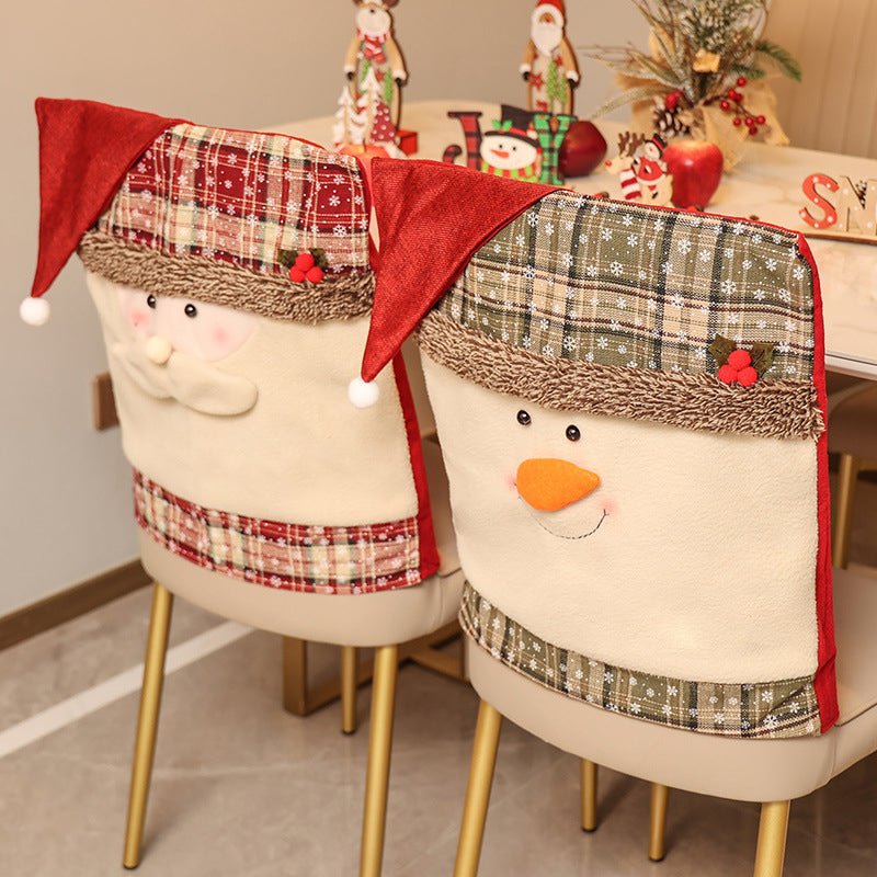 Set di sedie con decorazioni natalizie