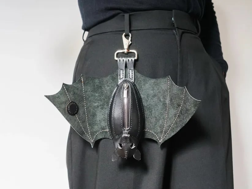 ⏰Saldi natalizi 49% DI SCONTO🎄🦇Portamonete in pelle a forma di pipistrello