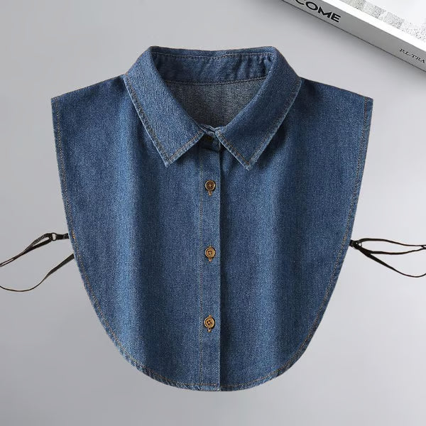Falso colletto in denim: il capo essenziale per il layering femminile 👕