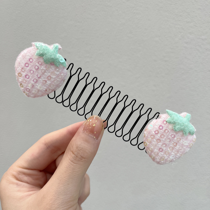 Simpatico fermaglio per capelli spezzati