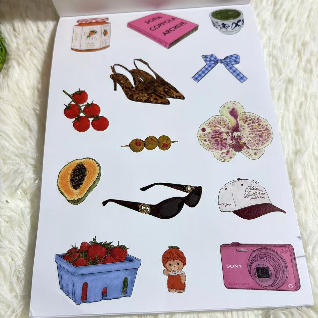Libro di adesivi sull'adolescenza femminile💕