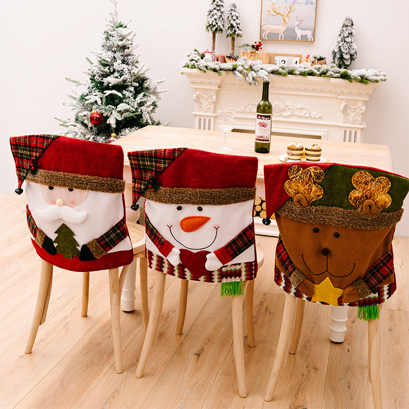Set di sedie con decorazioni natalizie