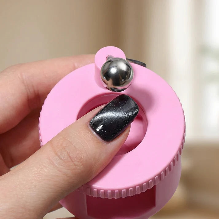 Strumento magnetico rotante per unghie Cat's Eye