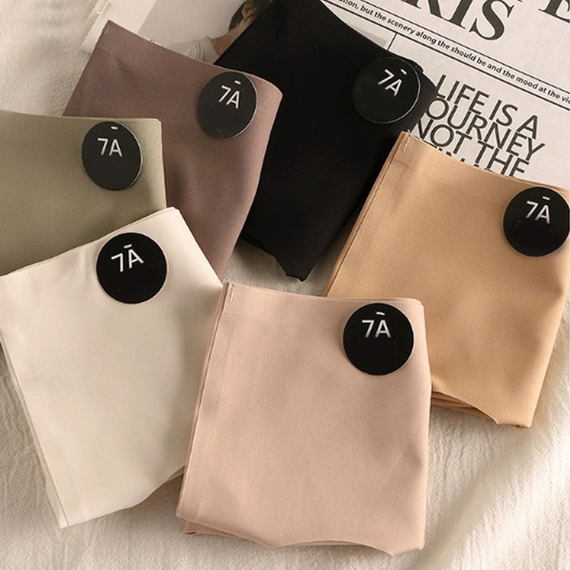 Slip in pelle di latte di set
