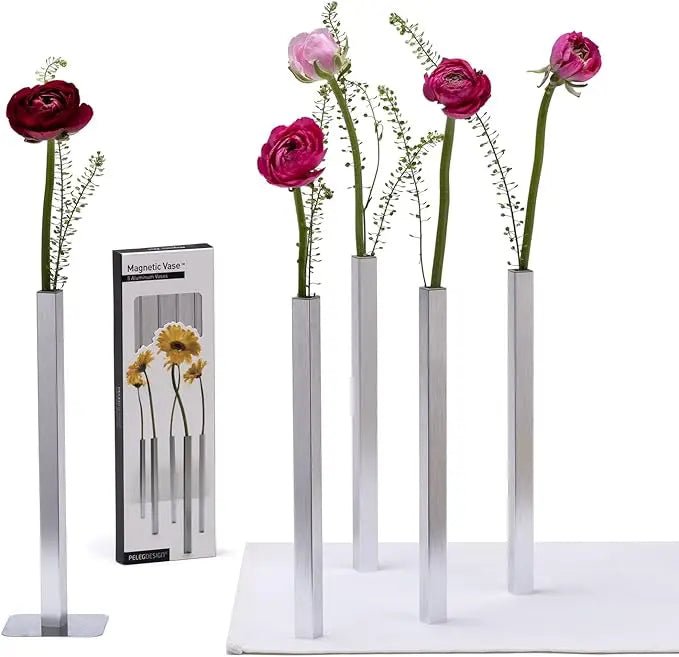 Vaso lungo con fiori magnetici