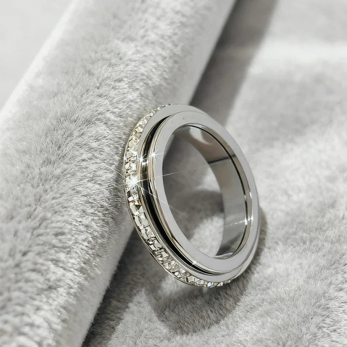 💖 Mega offerta del Black Friday – 50% di sconto!💖 Anello girevole realizzato in acciaio al titanio con zircon