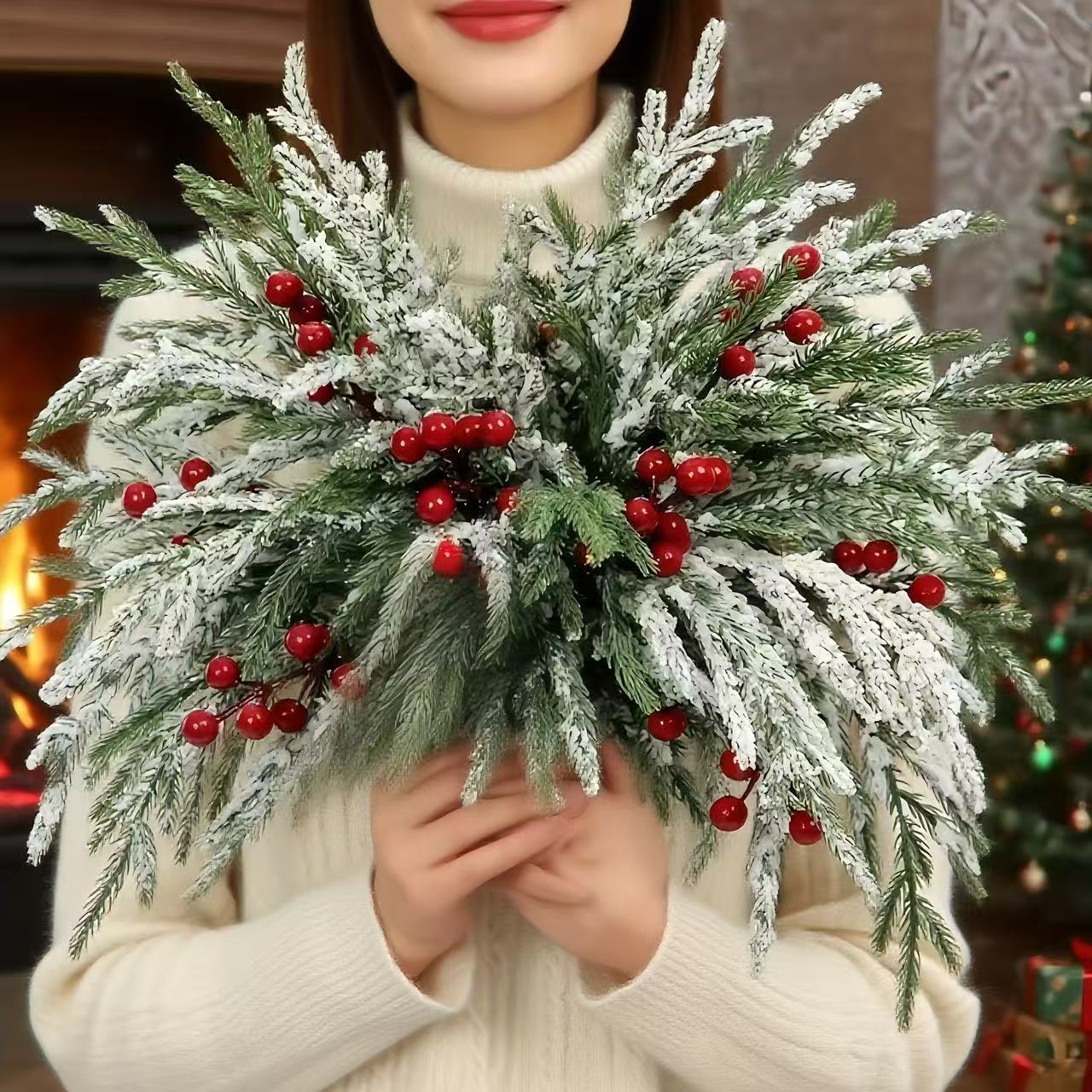 Rami artificiali di abete di Norfolk con bacche rosse: decorazioni natalizie sostenibili!
