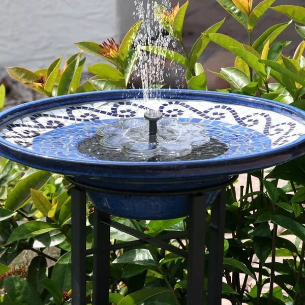 ⏳Offerta speciale a tempo limitato⏰ Pompa solare compatta per fontana a forma di uccellino – Dai vita al tuo giardino! 🐦️