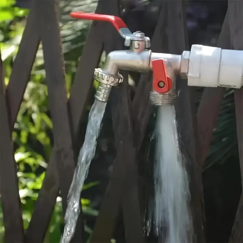 🔥 OFFERTA LIMITATA: 50% DI SCONTO! ⚙️ Rubinetto da giardino universale in acciaio inossidabile a doppia uscita – Valvole indipendenti, resistente e facile da installare 🚰