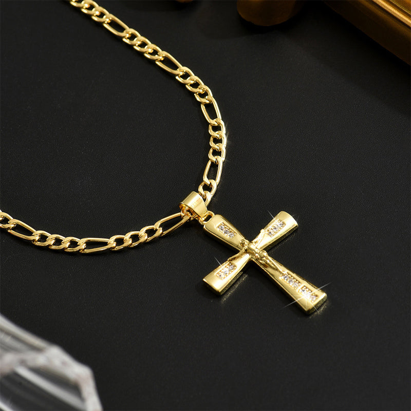 Collana con crocifisso in oro – catena regolabile e finitura scintillante